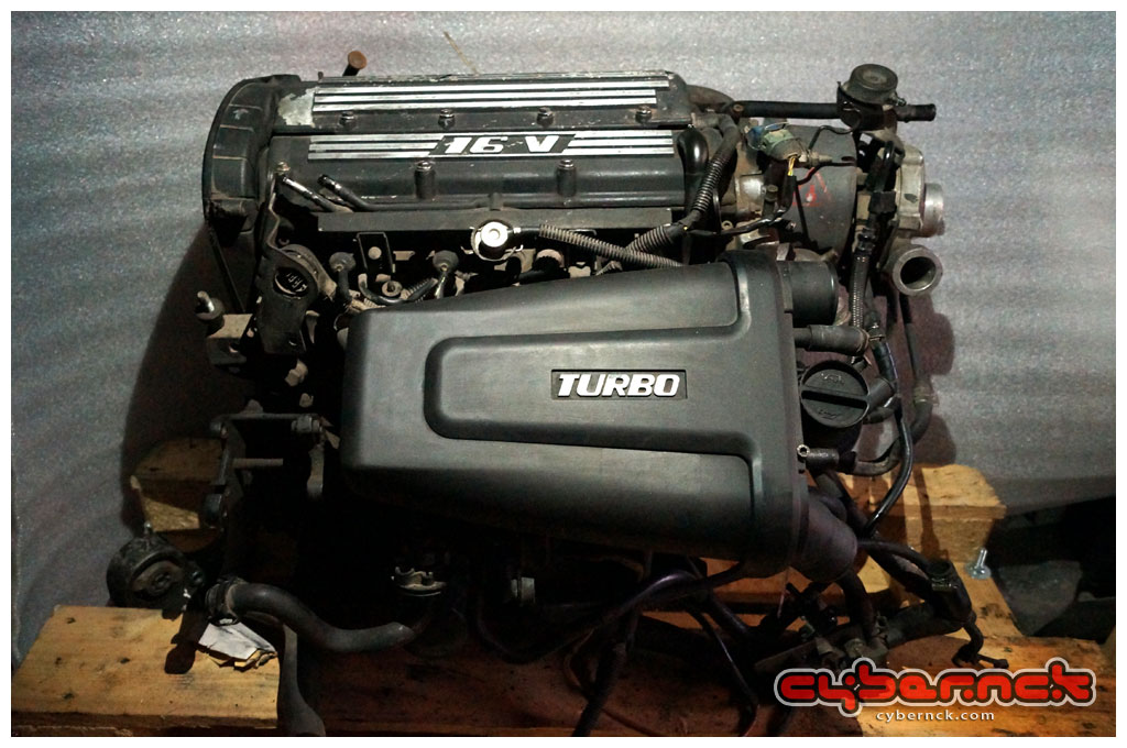And here's the 4th engine presented in this story so far - rare and iconic XU10J4TE a.k.a. 220 bhp 405 T16 engine.
