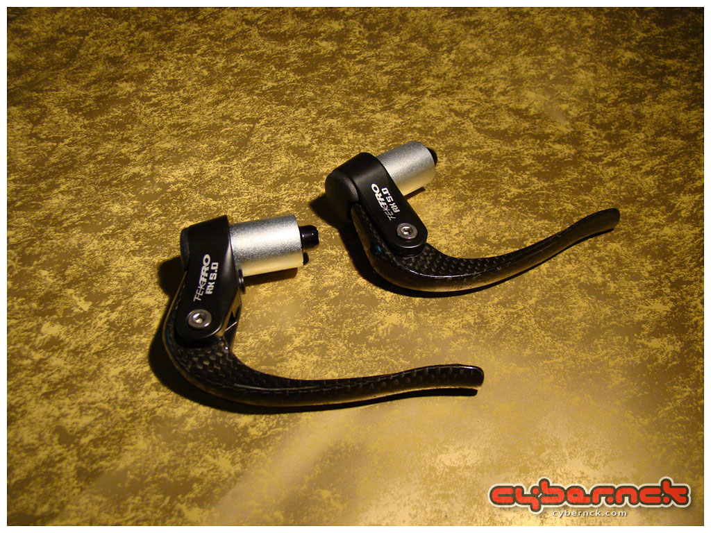 Tektro RX 5.0 Carbon brake levers - and very nice and light.