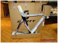While this frameset has found its new home in the UK, you can follow the sequel of the Plasmanck story here:

http://photos.cybernck.com/plasmanck2